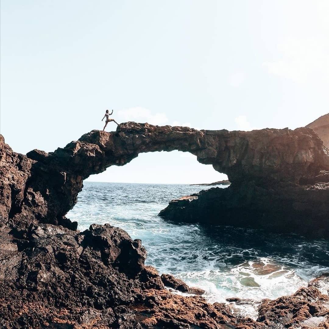 Bajo el volcán El Hierro