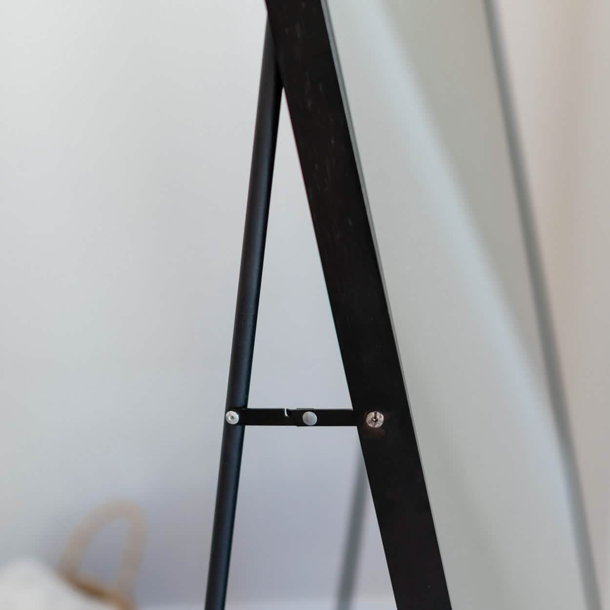 Espejo de Pared en Aluminio - Negro----Misswood